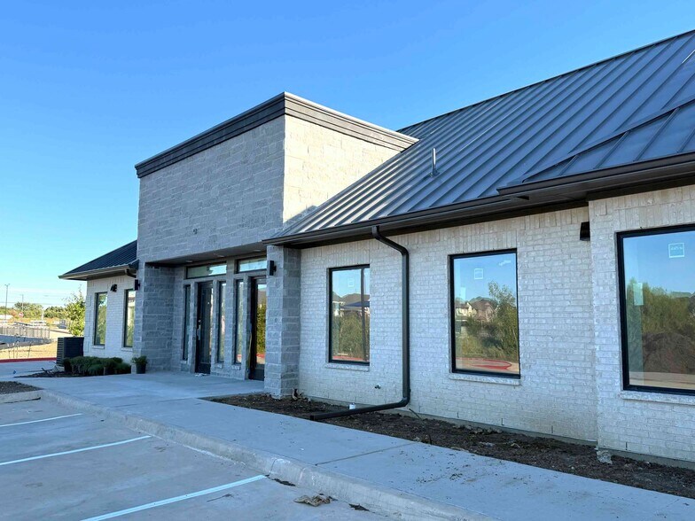 More Photos Of 3925 S Preston Rd, Celina Unknown For Lease