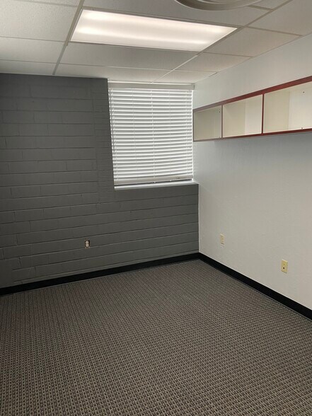 More Photos Of 111 NE 26th St, Oklahoma City Office For Lease