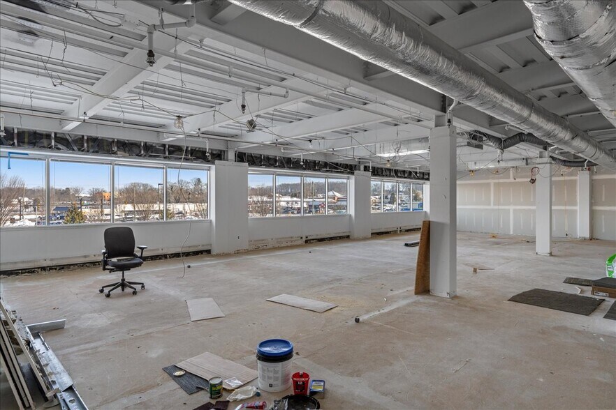 More Photos Of 4259 W Swamp Rd, Doylestown Office For Lease