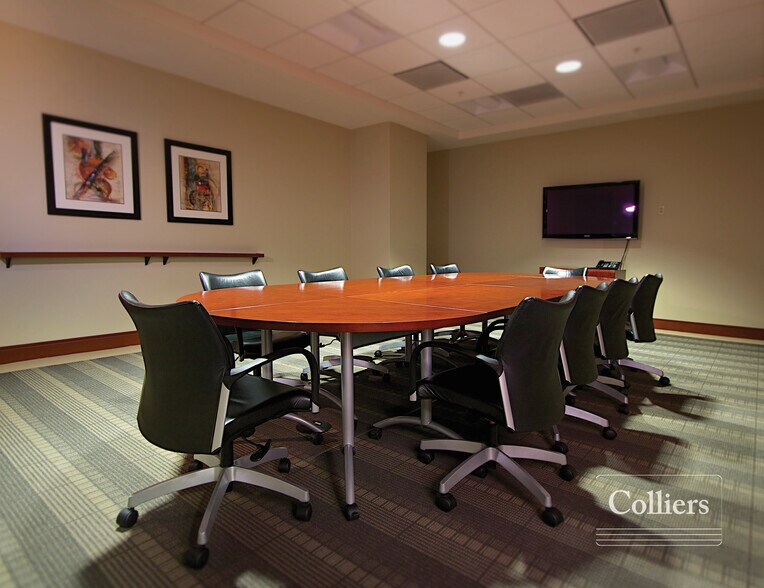 More Photos Of 1441 Main St, Columbia Office For Lease