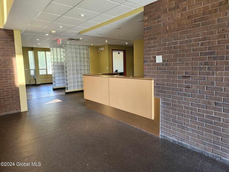More Photos Of 436 New Karner Rd, Albany Office For Lease
