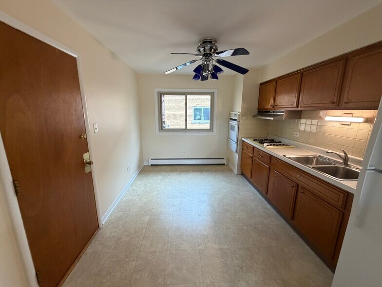 More Photos Of 14 N Martha St, Lombard Multifamily For Sale