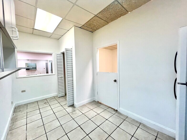 More Photos Of 4908 SW 8th St, Miami Medical For Sale