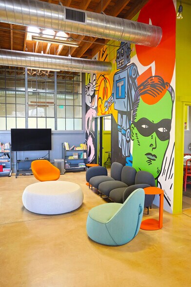 More Photos Of 1375 Park Ave, Emeryville Loft Creative Space For Lease