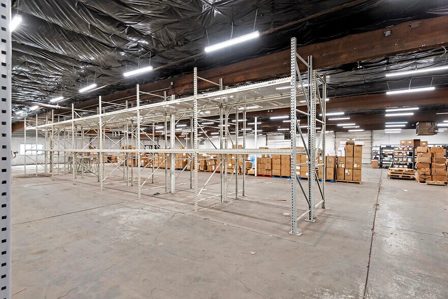 More Photos Of 3101 W 2100 S, Salt Lake City Flex For Lease