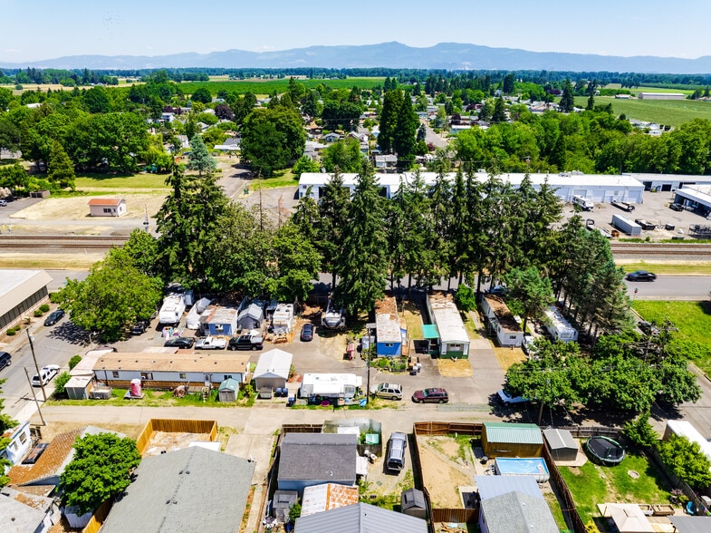 More Photos Of 351 Front St, Junction City Manufactured Housing Mobile Home Park For Sale