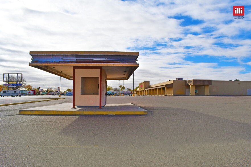 More Photos Of 1545 S Prairie Ave, Pueblo Freestanding For Sale