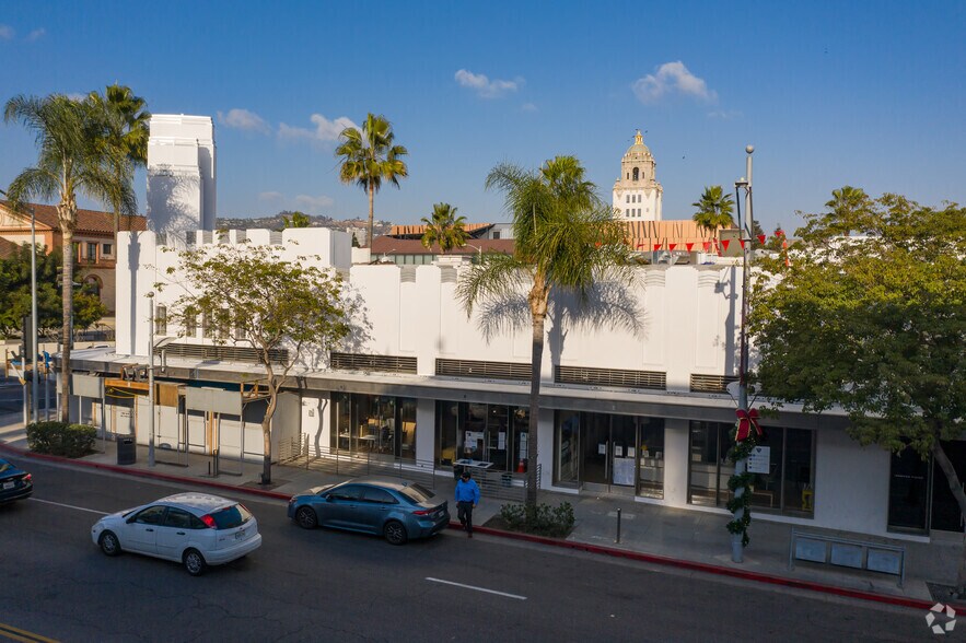 More Photos Of 450 N Canon Dr, Beverly Hills Storefront For Lease