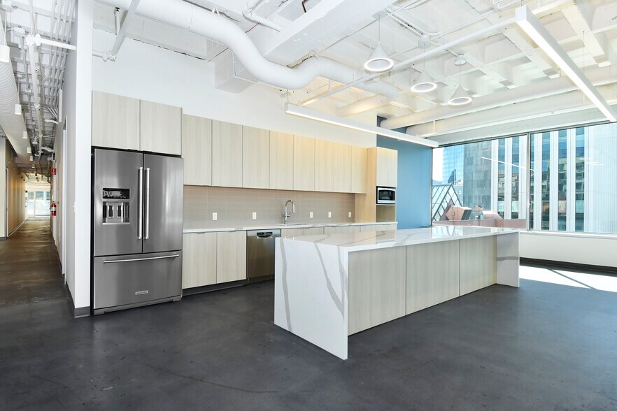 More Photos Of 421 SW 6th Ave, Portland Office For Lease