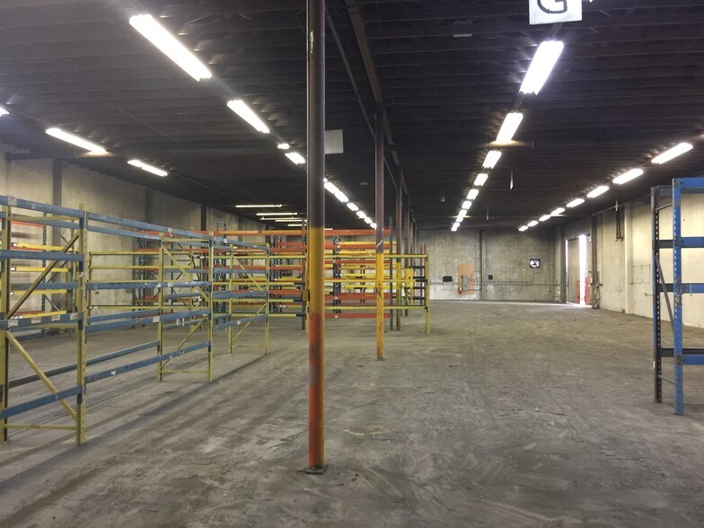 More Photos Of 1603 Langan Ave, Port Coquitlam Warehouse For Lease
