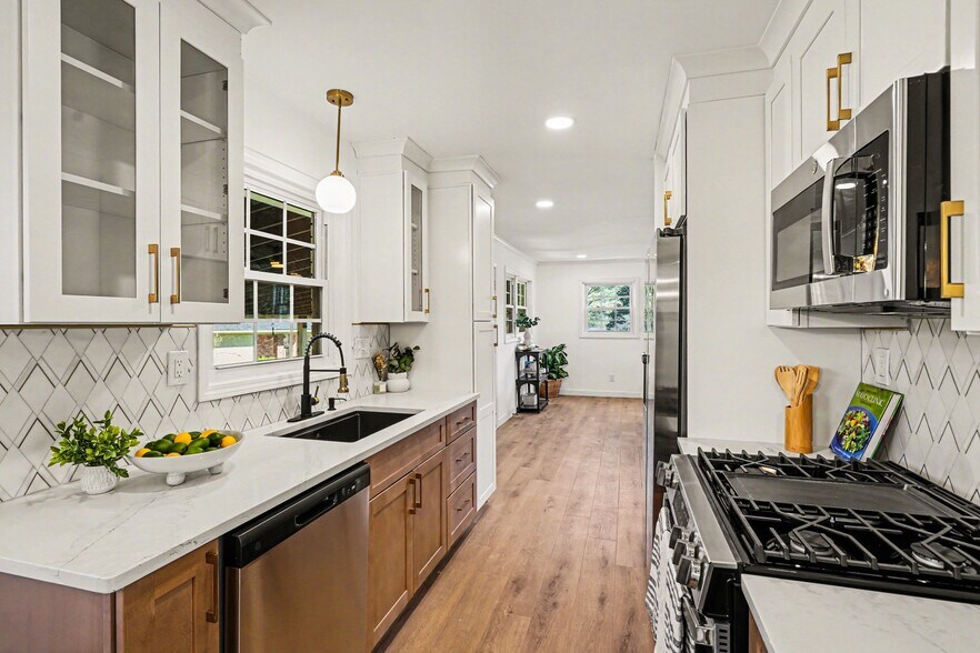 More Photos Of 3680 Bells Ferry Rd NW, Kennesaw Specialty For Sale