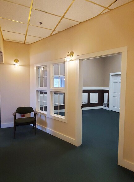 More Photos Of 31 W Superior St, Duluth Office For Lease