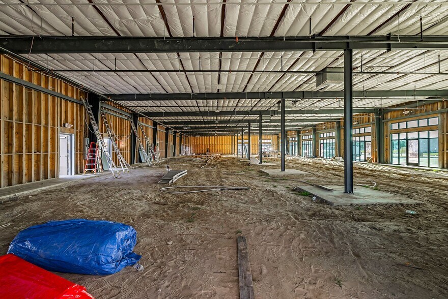 More Photos Of 220 Tanger Outlets Blvd, Pooler Storefront For Lease