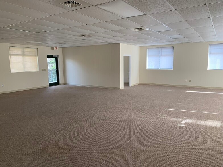 More Photos Of 1701 Center St, Apex Medical For Sale