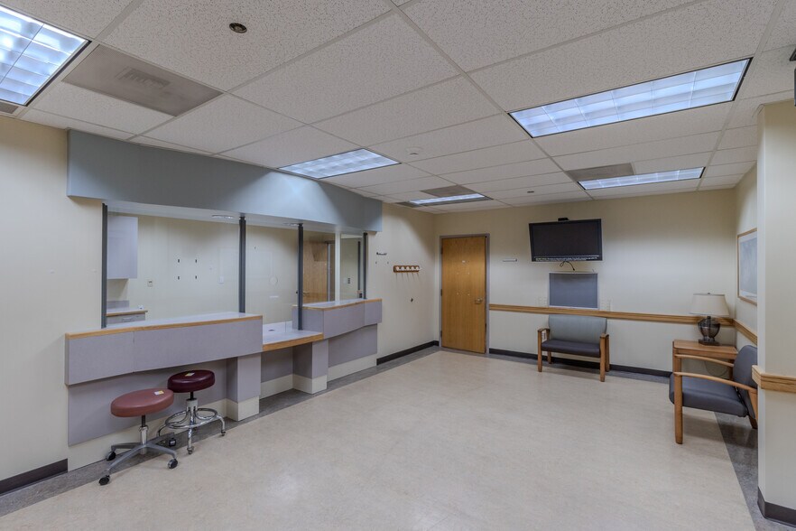 More Photos Of 320 Dayton st, Kennewick Medical For Sale