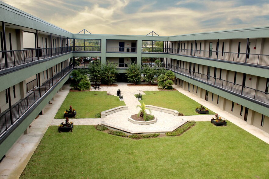 More Photos Of 1064 Gardner Rd, Charleston Medical For Lease