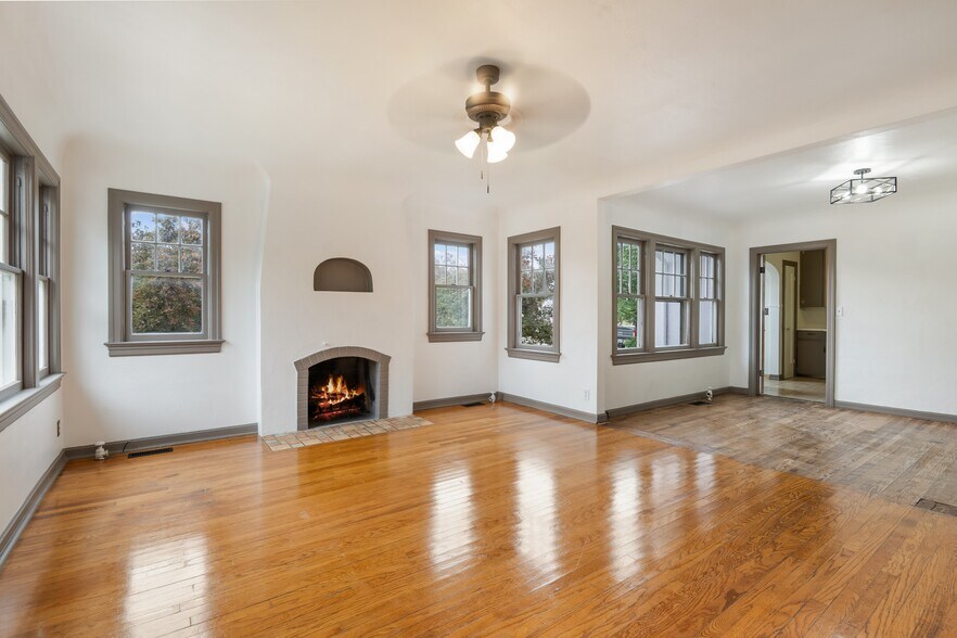 More Photos Of 191 SW 5th Ave, Ontario Specialty For Sale