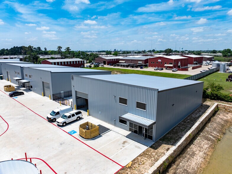 More Photos Of 6702 Theall Rd, Houston Industrial For Sale