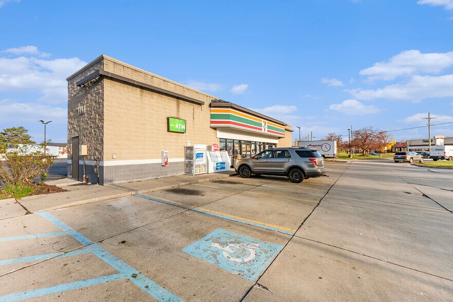 More Photos Of 3909 E 14 Mile Rd, Sterling Heights General Retail For Sale