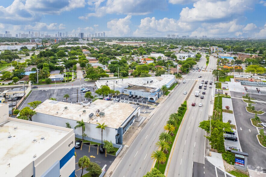 More Photos Of 975 N Miami Beach Blvd, North Miami Beach Coworking Space