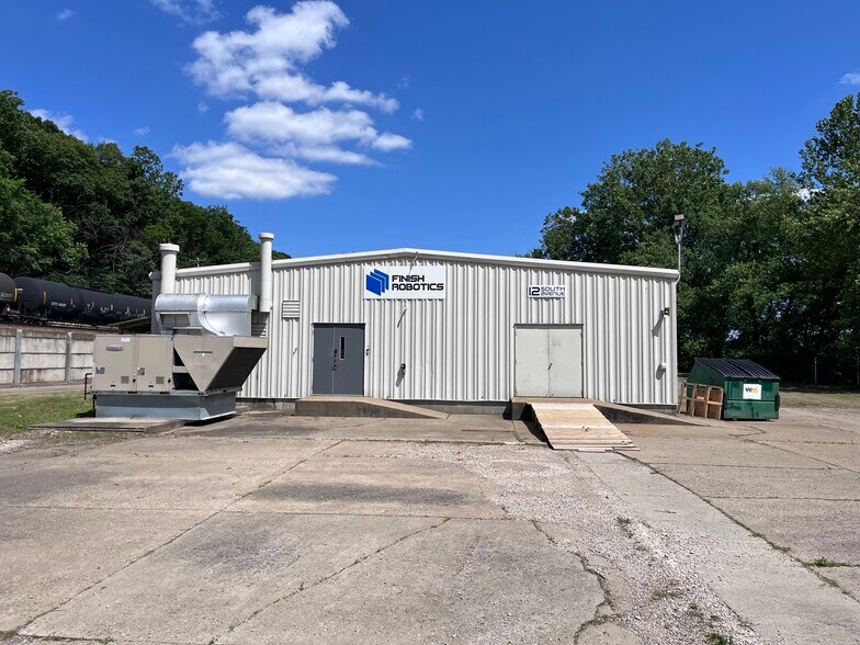 More Photos Of 12 South Ave, Sewickley Warehouse For Lease