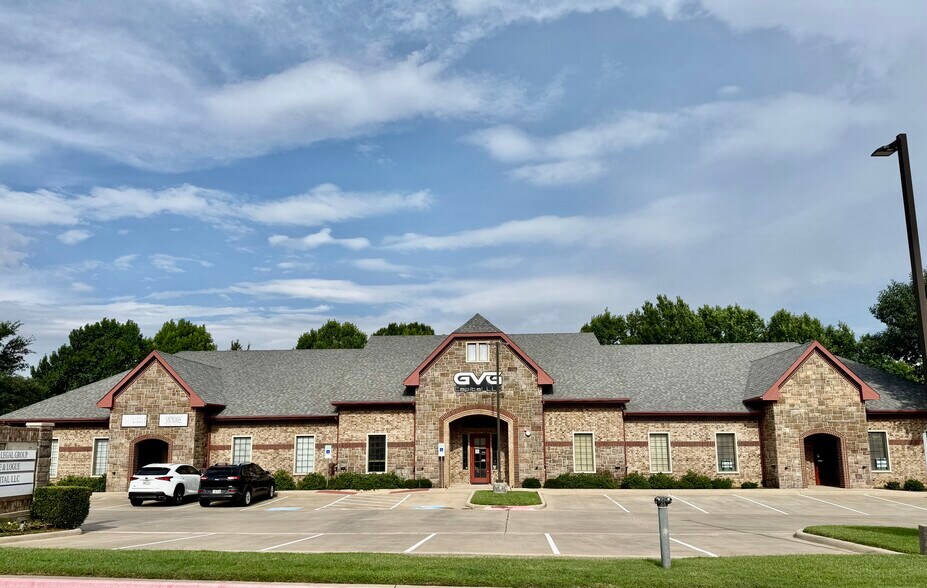 Primary Photo Of 4305 Windsor Centre Trl, Flower Mound Office For Lease