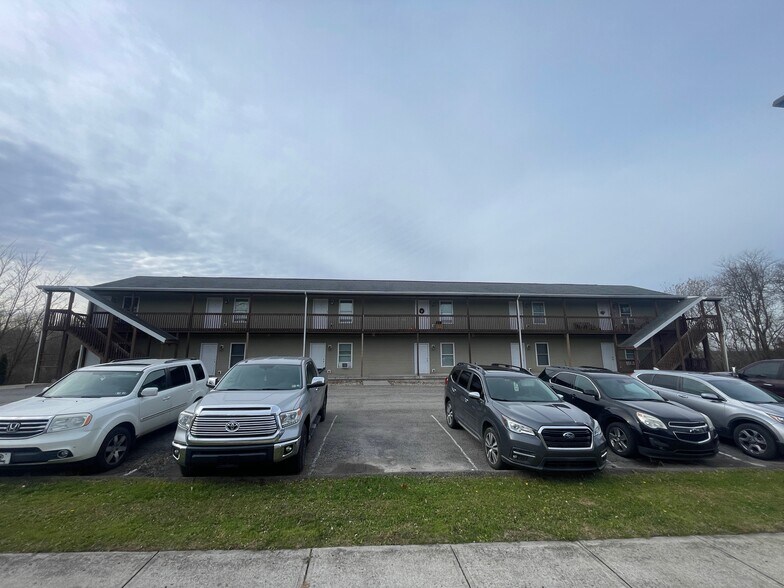 More Photos Of 321 Grove City Rd, Slippery Rock Apartments For Sale