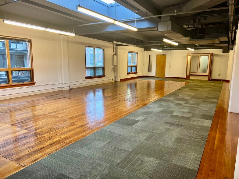 More Photos Of 1100 NW Glisan St, Portland Office For Lease