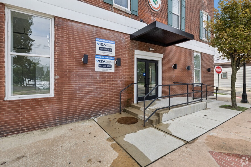 More Photos Of 22 N King St, Gloucester City Storefront Retail Residential For Sale