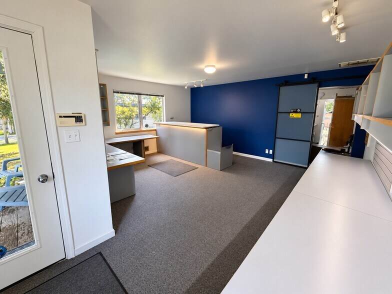 More Photos Of 409 S Main St, Hailey Storefront Retail Office For Sale