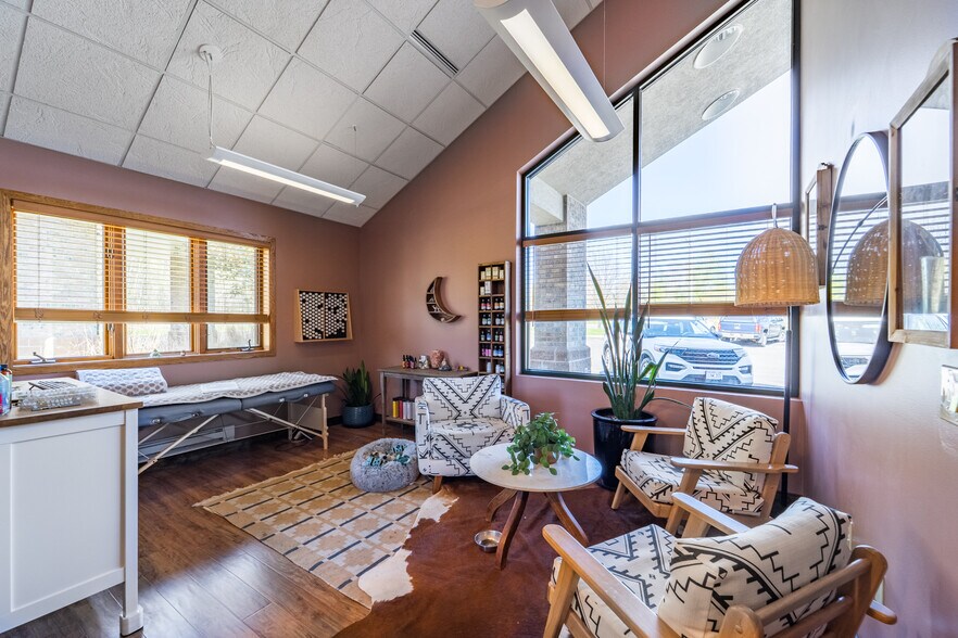 More Photos Of 7505 Stone Ridge Dr, Weston Medical For Sale