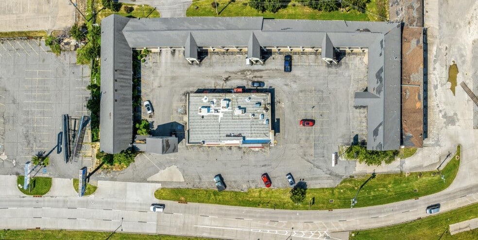 More Photos Of 419 S George Nigh Expy, Mcalester Hotel For Sale