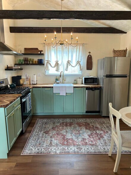 More Photos Of 27353 1/2 Pacific Coast Hwy, Malibu Apartments For Sale