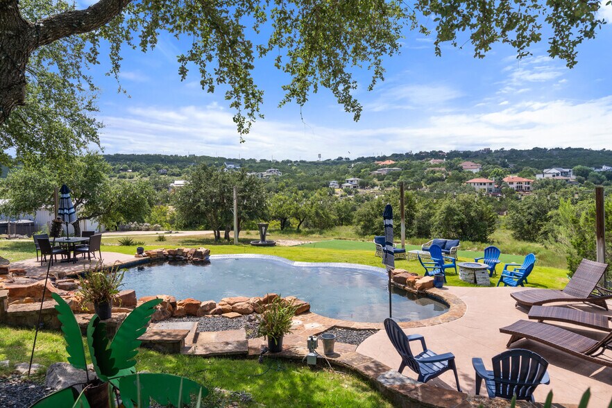 More Photos Of 4607 R O Dr, Spicewood Lodge Meeting Hall For Sale