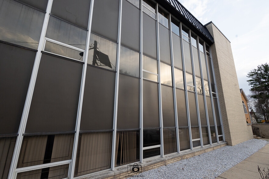 More Photos Of 1215 Livingston Ave, North Brunswick Office For Sale