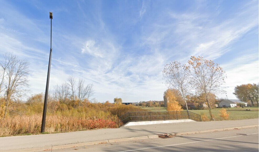 More Photos Of 3120 N Casaloma Dr, Appleton Land For Sale