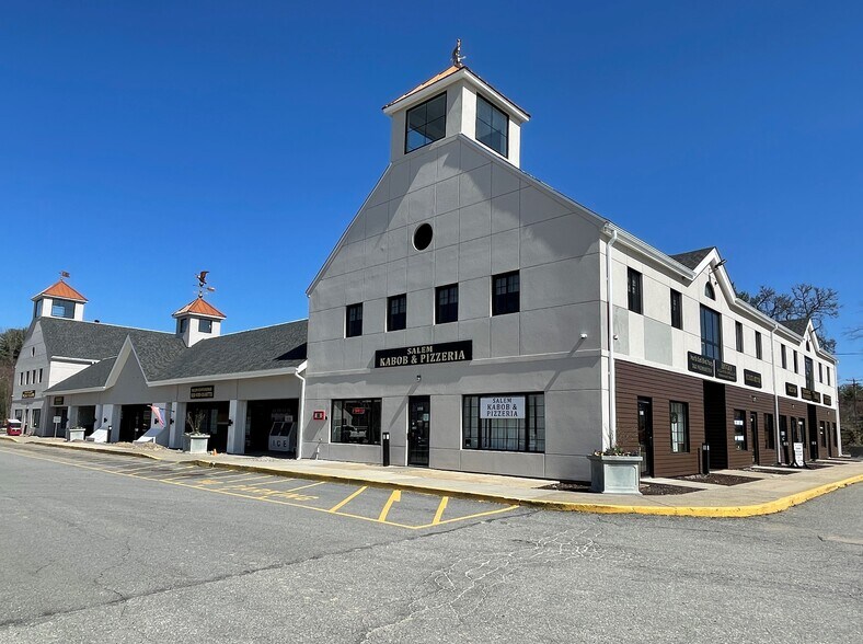 More Photos Of 401-403 Main St, Salem Freestanding For Lease