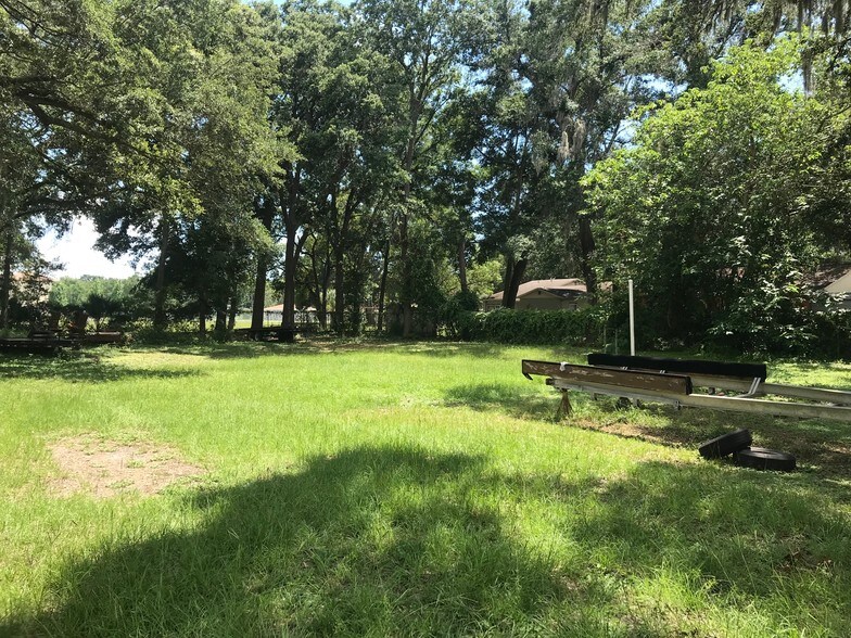 More Photos Of 2403-2411 E Diana St, Tampa Industrial For Lease