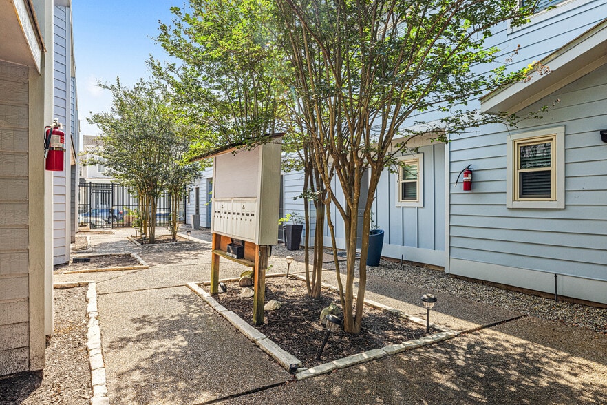 More Photos Of 525 11th St, Galveston Apartments For Sale