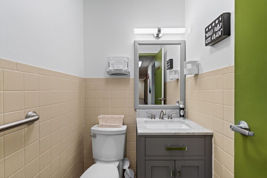 More Photos Of 301 Hurley Ave, Kingston Office For Sale