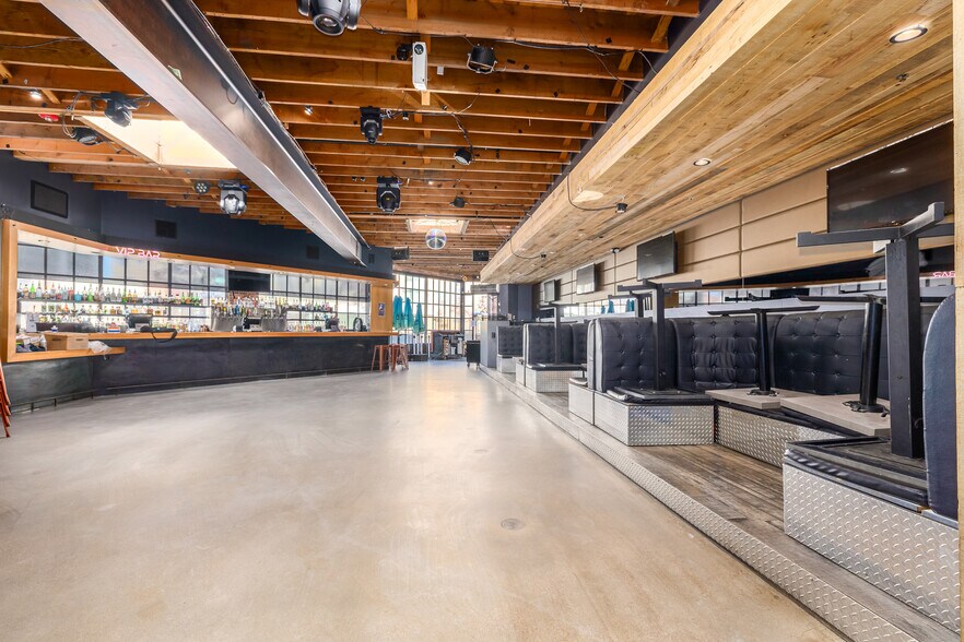 More Photos Of 2036-2046 Broadway, Denver Restaurant For Sale