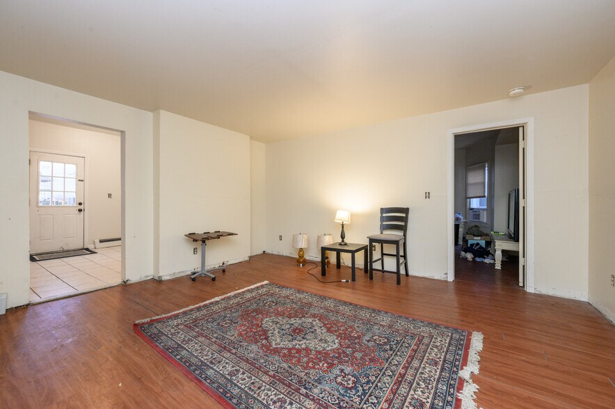 More Photos Of 122 S Rosewell Ave, South Amboy Apartments For Sale