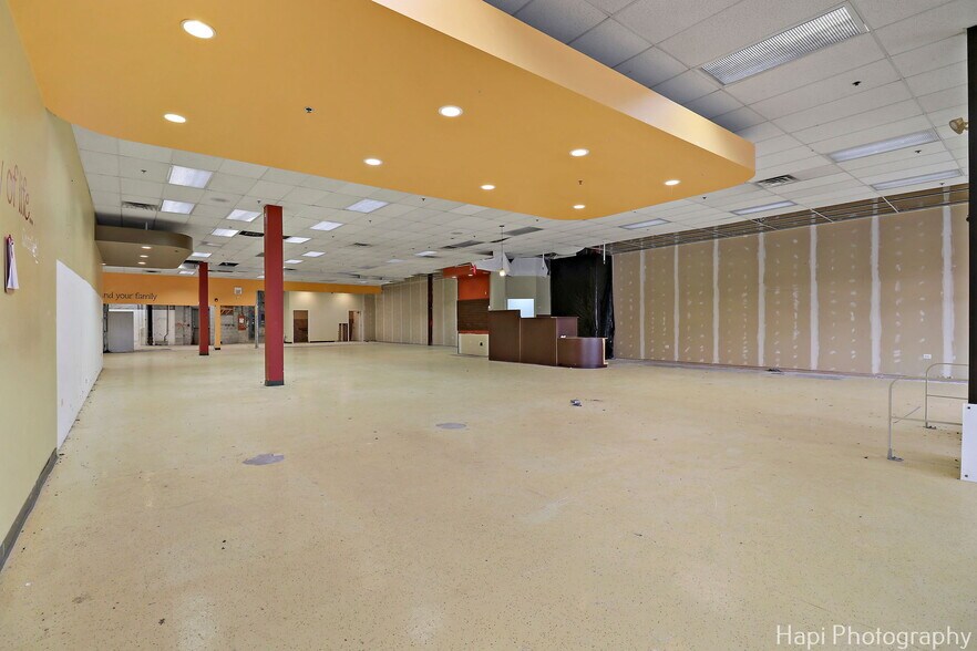 More Photos Of 15800-15840 S Harlem Ave, Orland Park Unknown For Lease