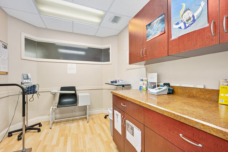More Photos Of 1667 Clyde Morris Blvd, Daytona Beach Medical For Lease