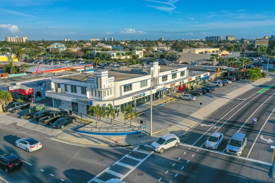 More Photos Of 10681 Gulf Blvd, Treasure Island Storefront Retail Office For Lease