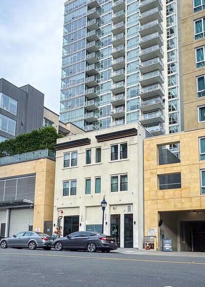 More Photos Of 547 9th Ave, San Diego Hotel For Sale