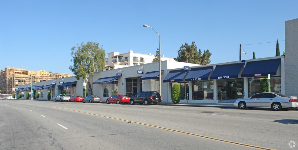 Primary Photo Of 31-77 W Del Mar Blvd, Pasadena Warehouse For Lease