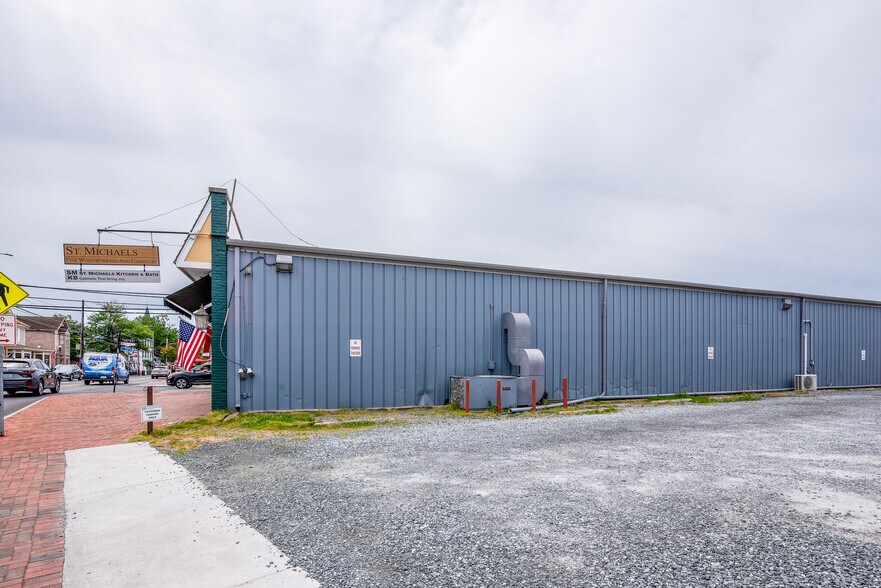 More Photos Of 100 N Talbot St, Saint Michaels Storefront For Sale