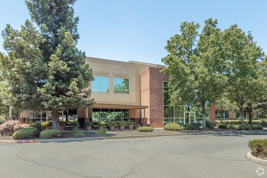 More Photos Of 9821 Business Park Dr, Sacramento Office For Lease