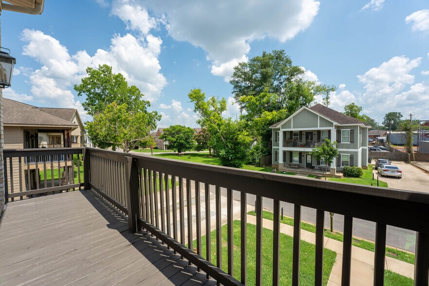 More Photos Of 403 Meador Dr, Tuscaloosa Multifamily For Sale
